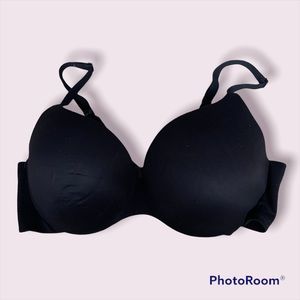 Black Victoria’s Secret T-Shirt Bra